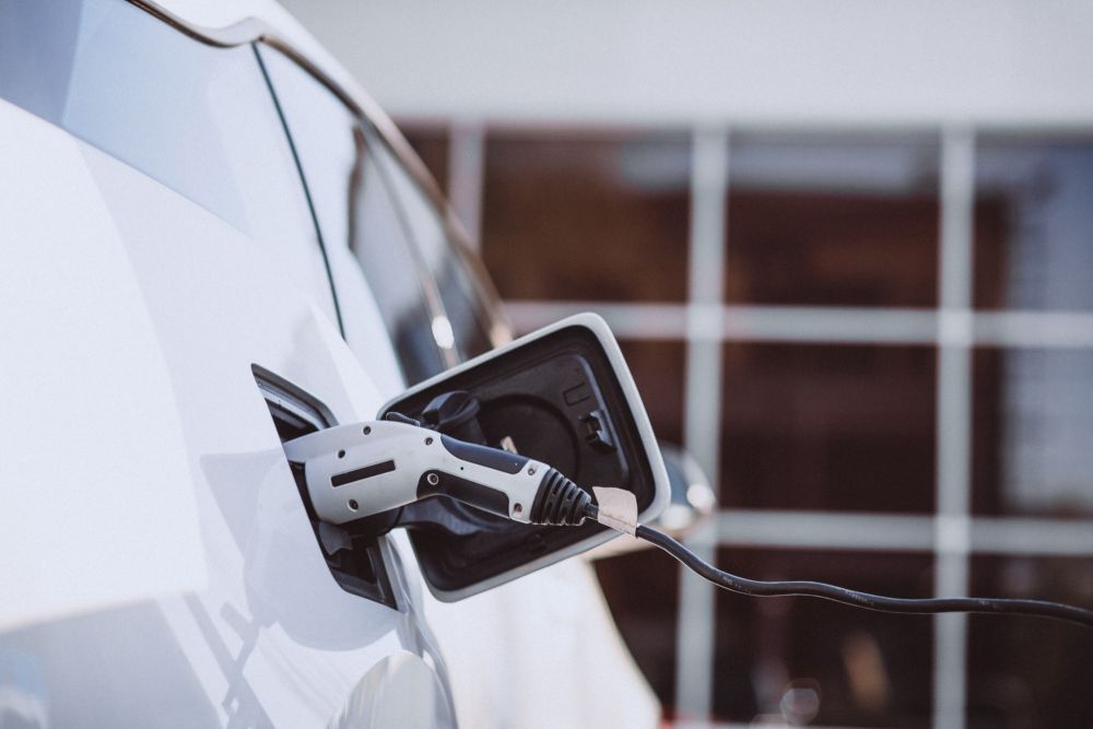 Abu Dhabi Launches BARQ Ultra-Fast EV Charging Network With Three-Minute Top-Up Capability